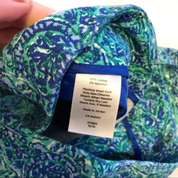 Talbots Blue Green Patterned Shorts - Picture 4 of 5